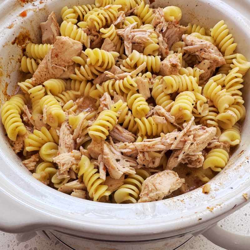 close up of cajun chicken alfredo