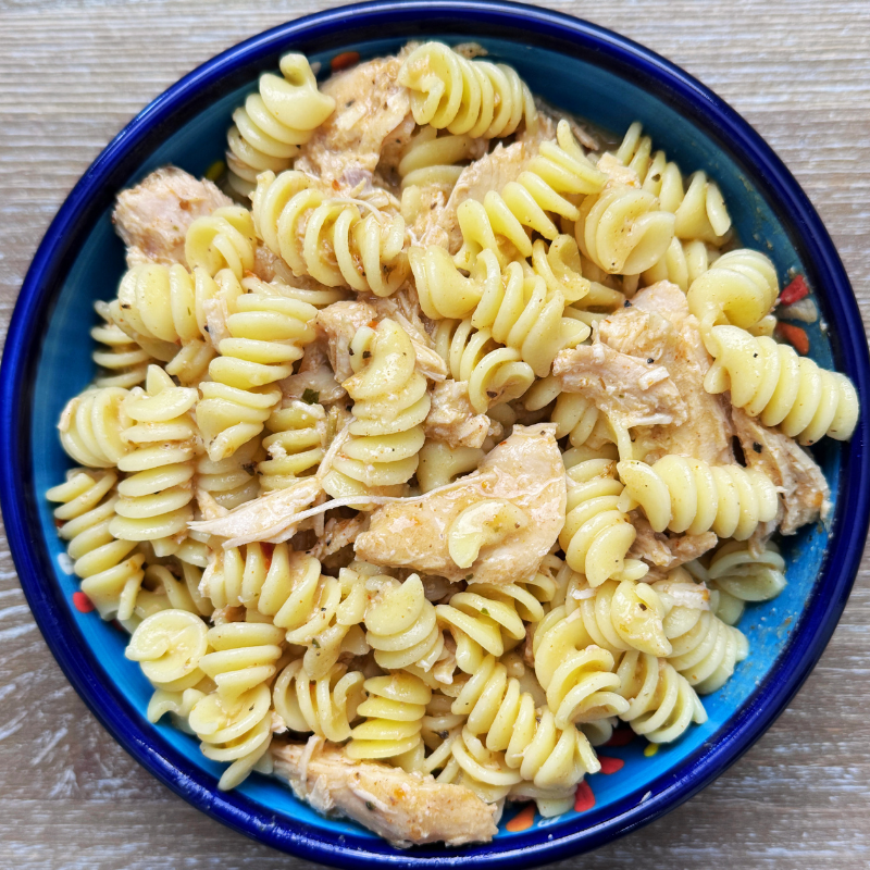 closeup of cajun chicken alfredo